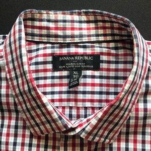 Red/Black Plaid XL Slim Fit Banana Republic Shirt